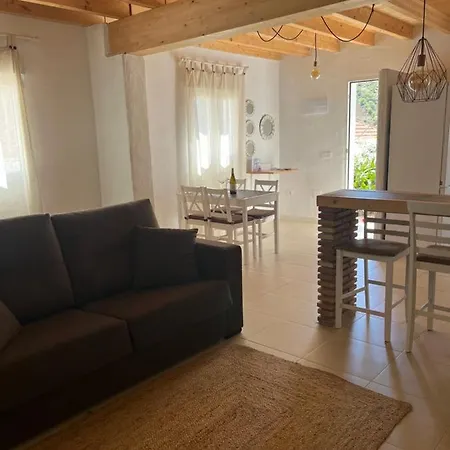 Apartamento “el Vicho” En La Axarquia Apartment